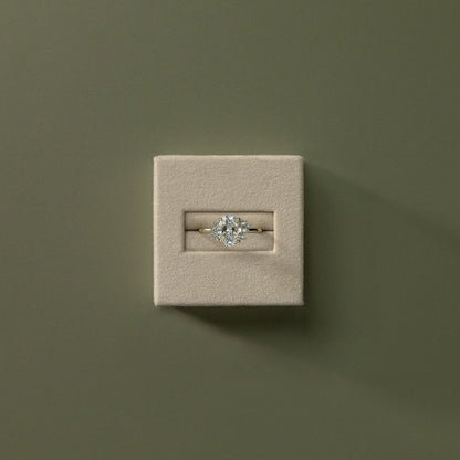 CUJ049