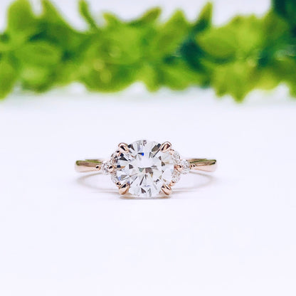 2.65 CT Round Cluster Moissanite Engagement Ring