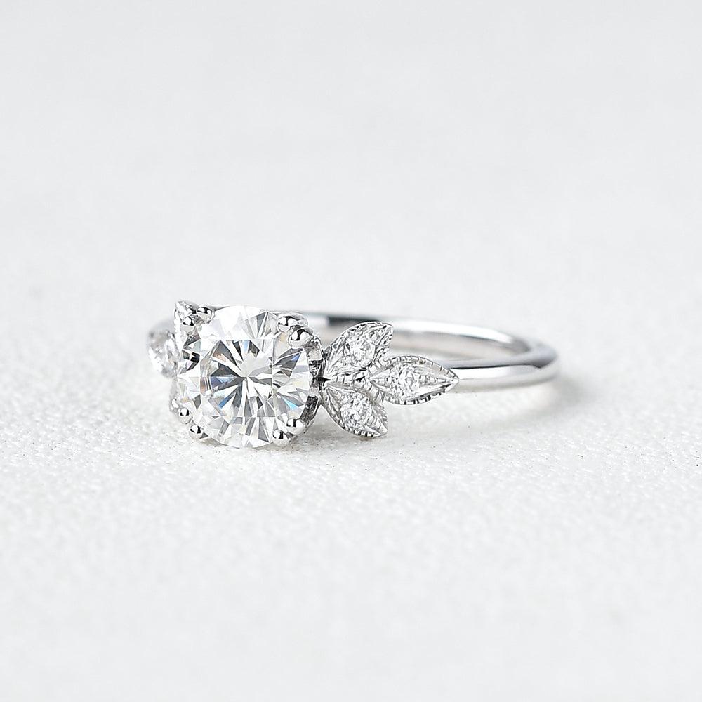 1 CT Round Cluster Lab Grown Diamond Engagement Ring