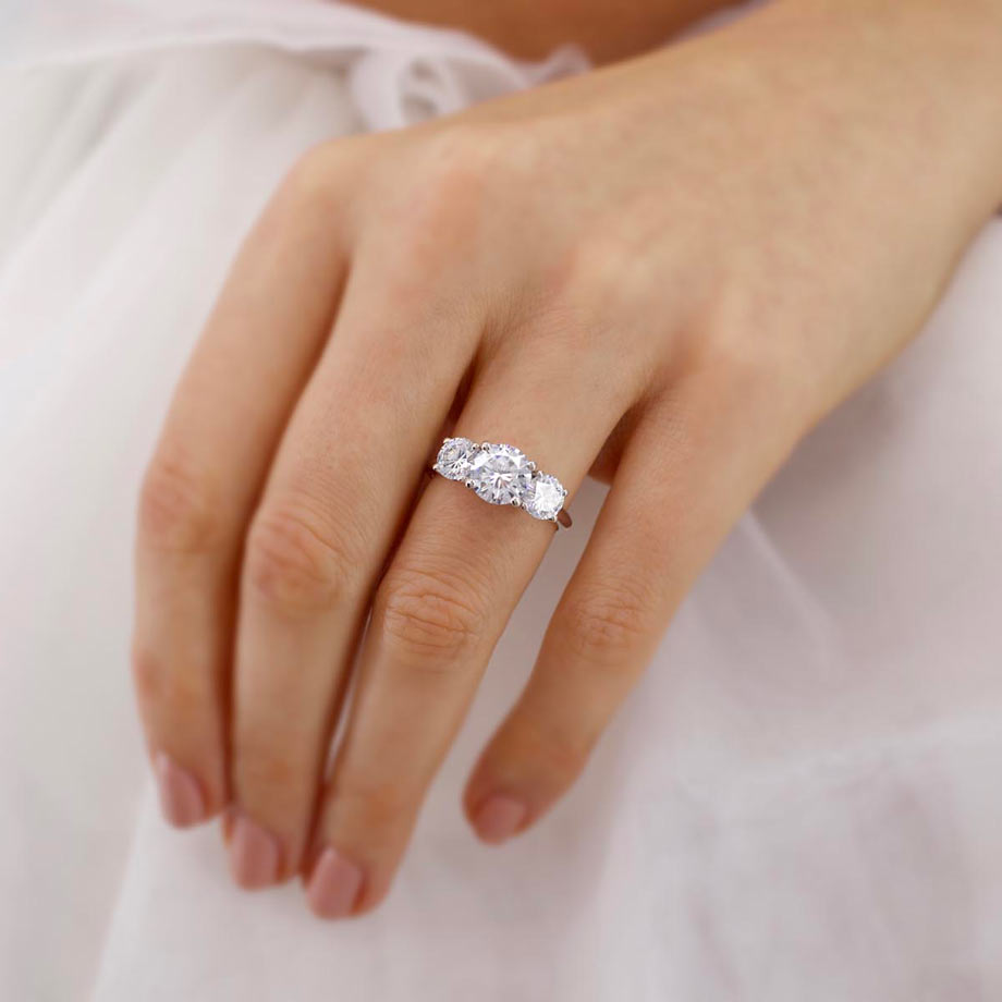 1.5 CT Round Three Stone Lab Grown Diamond Engagement Ring
