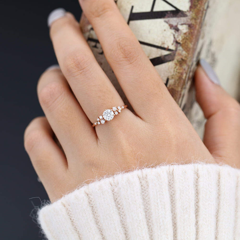 0.41 CT Round Cluster Moissanite Engagement Ring